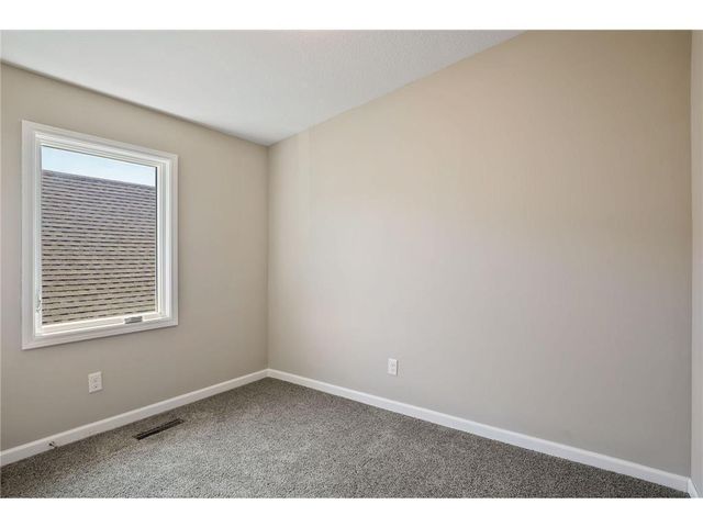 2050 W Broadway Avenue, Minneapolis, MN 55411
