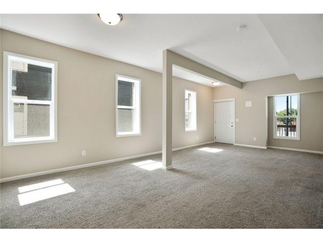 2050 W Broadway Avenue, Minneapolis, MN 55411