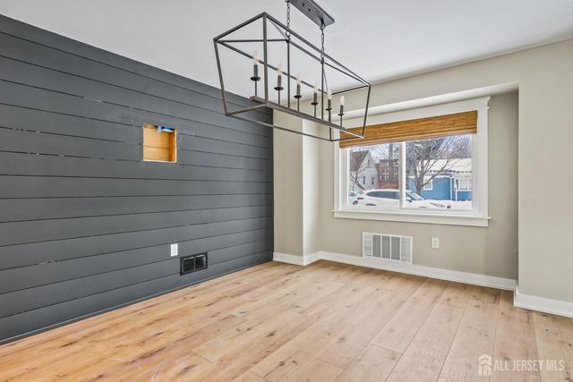 820 front Street, Dunellen, NJ 08812