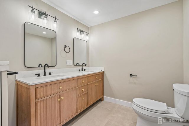 820 front Street, Dunellen, NJ 08812