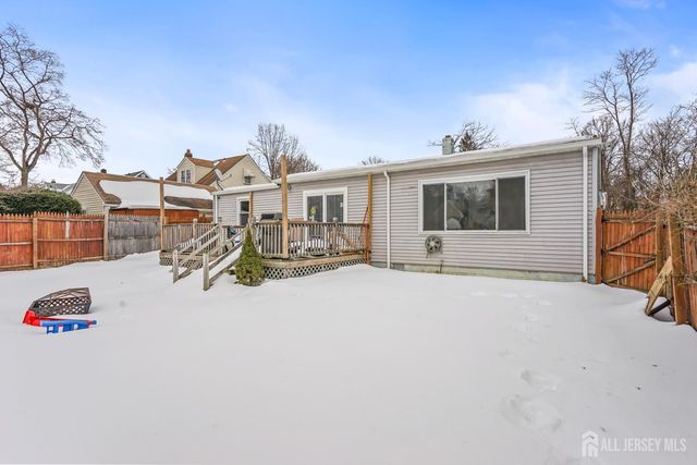 820 front Street, Dunellen, NJ 08812