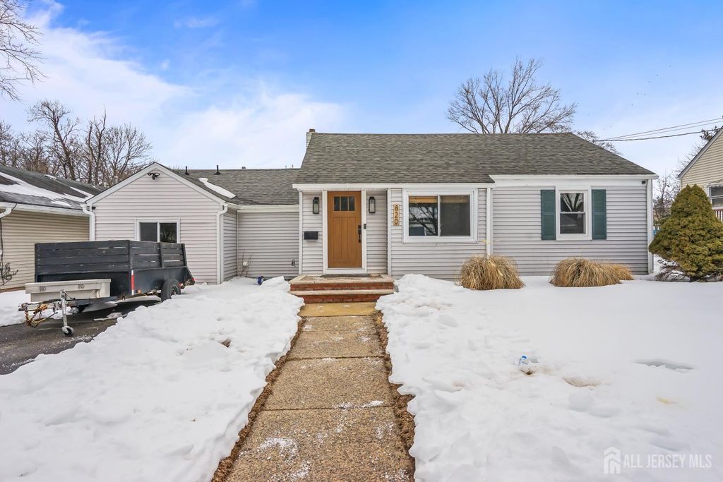 820 front Street, Dunellen, NJ 08812