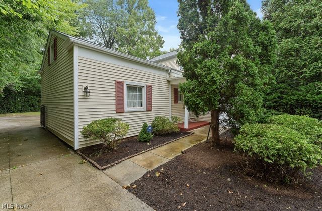 18219 Van Aken Boulevard, Shaker Heights, OH 44122