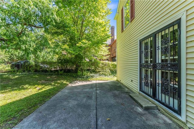 18219 Van Aken Boulevard, Shaker Heights, OH 44122