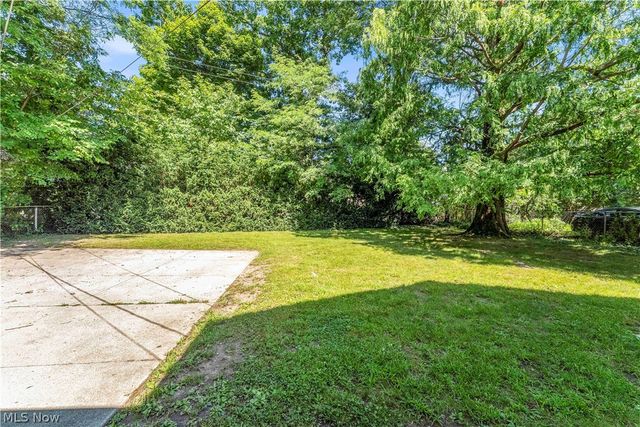 18219 Van Aken Boulevard, Shaker Heights, OH 44122