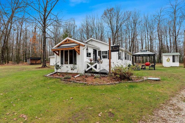 N7853 NOQUEBAY ROAD, Crivitz, WI 54114