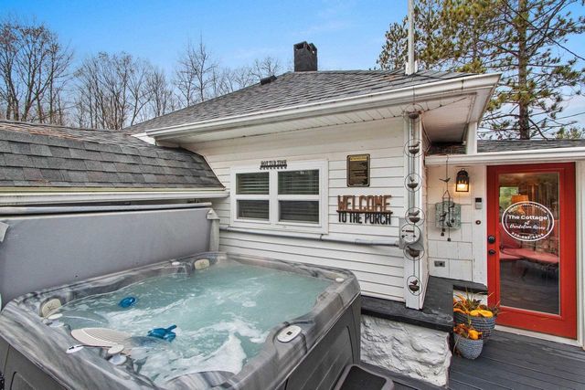 N7853 NOQUEBAY ROAD, Crivitz, WI 54114