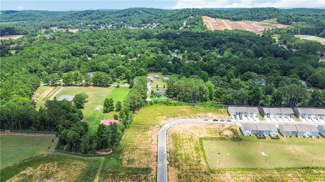160 Village Green Drive NW, Adairsville, GA 30103