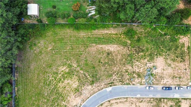 160 Village Green Drive NW, Adairsville, GA 30103