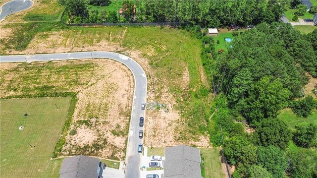 160 Village Green Drive NW, Adairsville, GA 30103