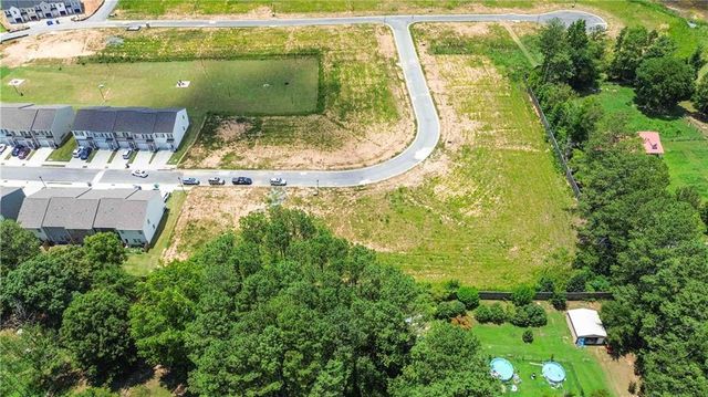 160 Village Green Drive NW, Adairsville, GA 30103