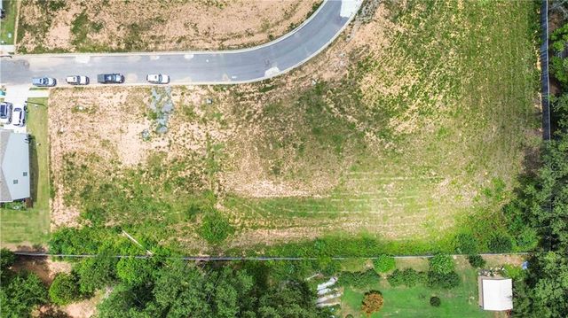 160 Village Green Drive NW, Adairsville, GA 30103