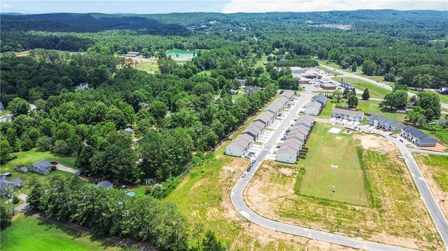 160 Village Green Drive NW, Adairsville, GA 30103
