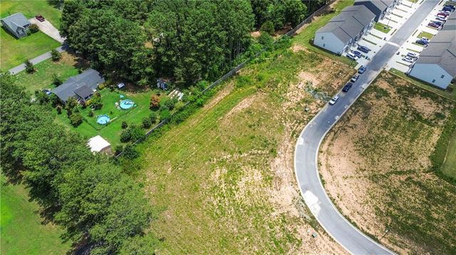 160 Village Green Drive NW, Adairsville, GA 30103