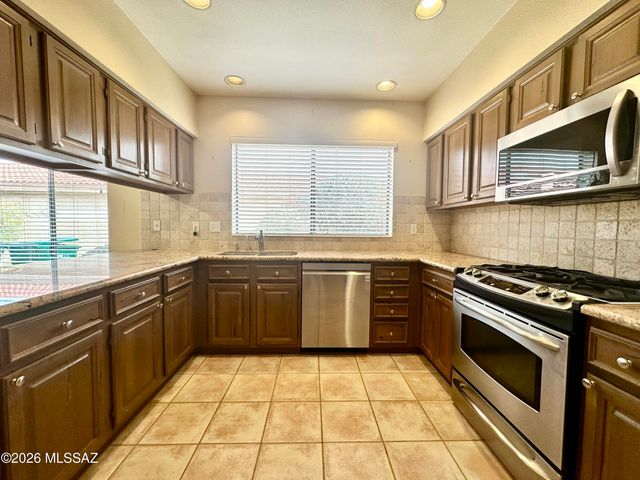 64427 E Rolling Rock Court, Tucson, AZ 85739