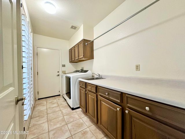 64427 E Rolling Rock Court, Tucson, AZ 85739