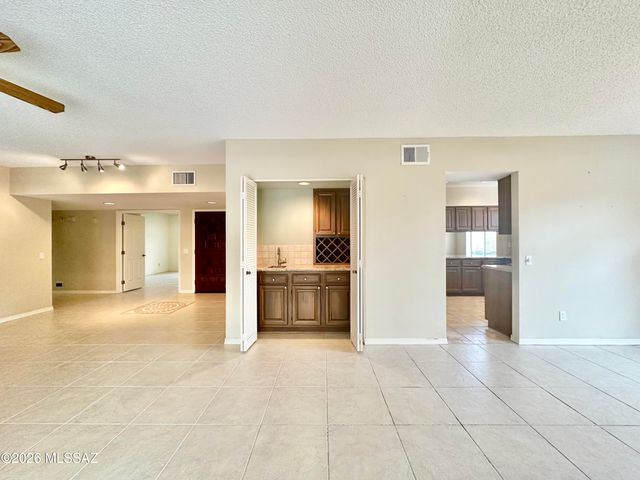 64427 E Rolling Rock Court, Tucson, AZ 85739