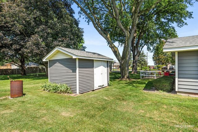 430 N Depot Street, Somonauk, IL 60552