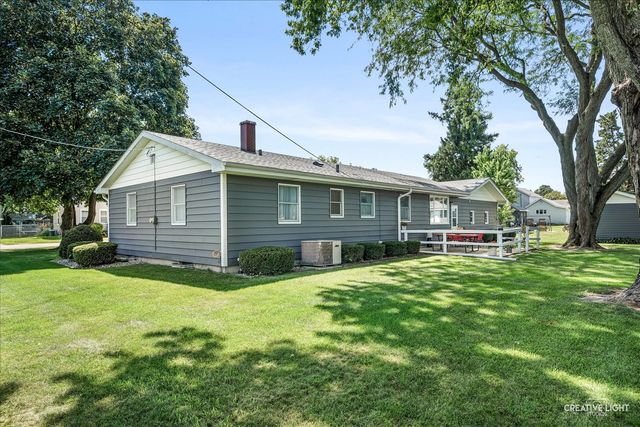 430 N Depot Street, Somonauk, IL 60552