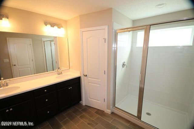 2642 CAROLINE HILLS Drive, Jacksonville, FL 32225