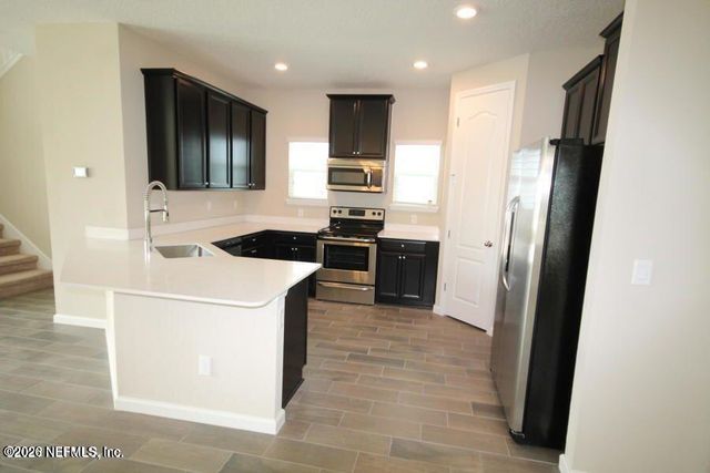 2642 CAROLINE HILLS Drive, Jacksonville, FL 32225