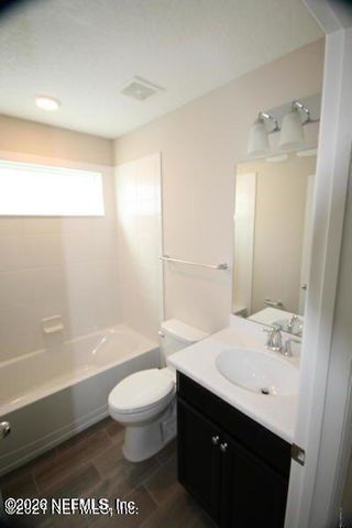 2642 CAROLINE HILLS Drive, Jacksonville, FL 32225