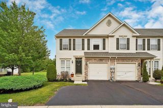 2651 CRABAPPLE CIR, Perkasie, PA 18944