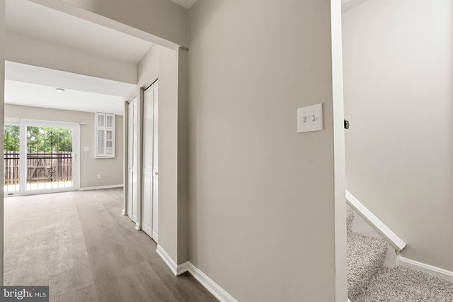 2034 N ANVIL LN, Temple Hills, MD 20748