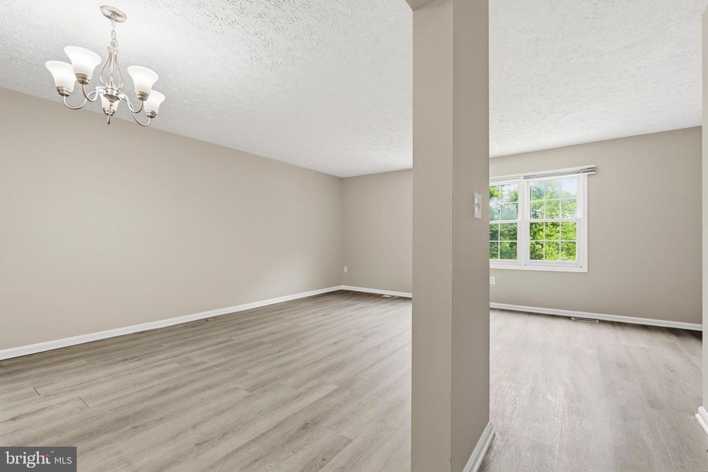 Image 13 of property listing at 2034 N ANVIL LN, Temple Hills, MD 20748