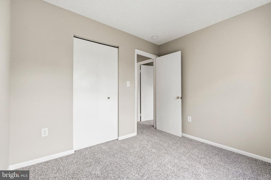 Image 21 of property listing at 2034 N ANVIL LN, Temple Hills, MD 20748