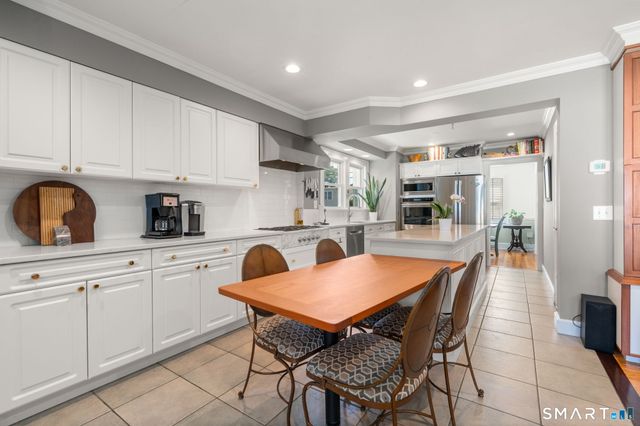 37 Uncas Road, Stamford, CT 06902