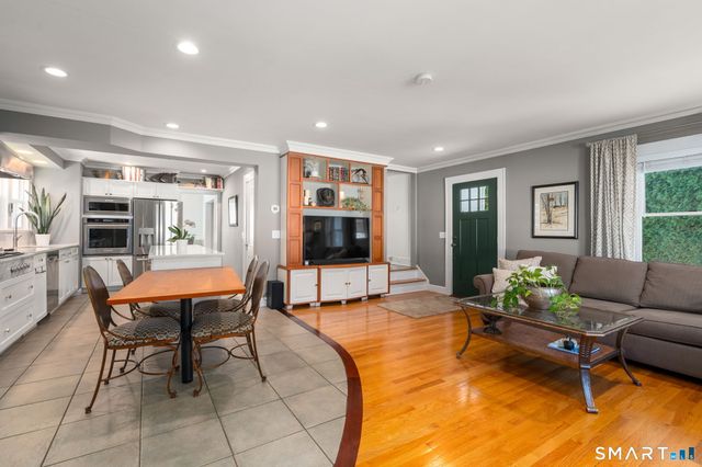 37 Uncas Road, Stamford, CT 06902