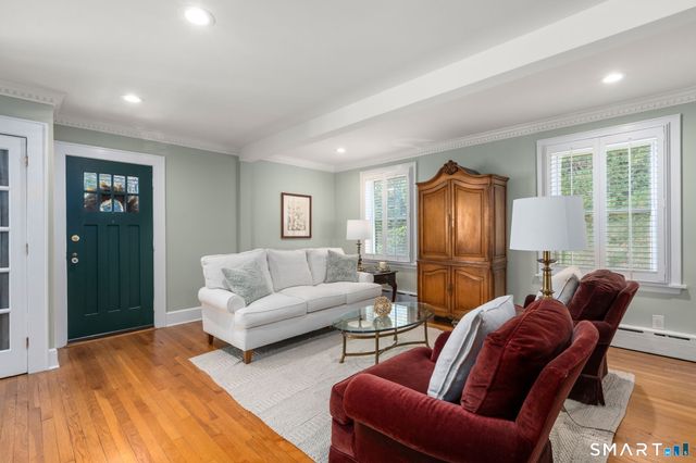 37 Uncas Road, Stamford, CT 06902