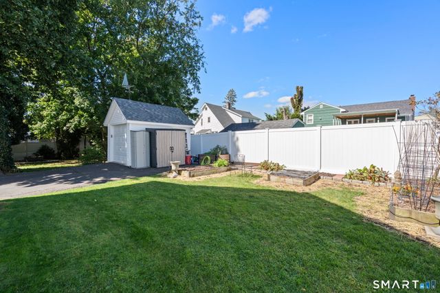 37 Uncas Road, Stamford, CT 06902