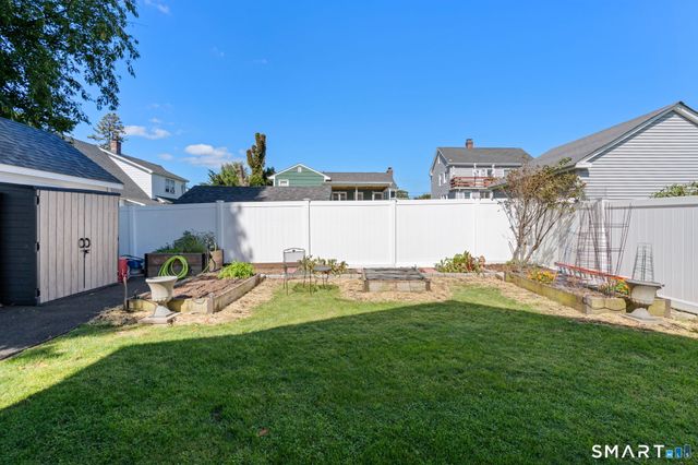 37 Uncas Road, Stamford, CT 06902