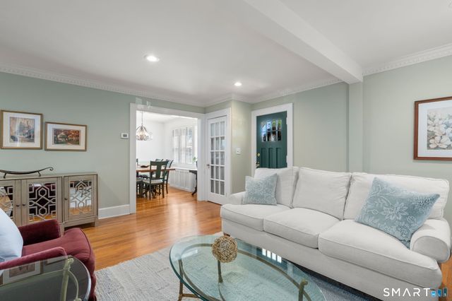 37 Uncas Road, Stamford, CT 06902