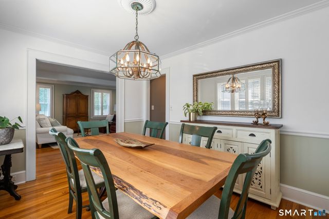 37 Uncas Road, Stamford, CT 06902