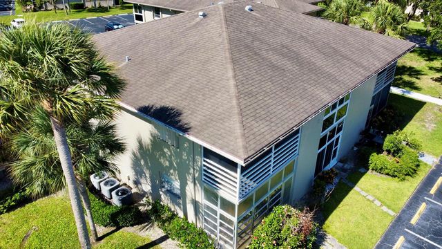 32 Lake Vista Trail 105, Port St. Lucie, FL 34952