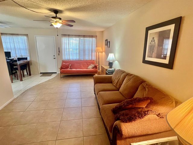 32 Lake Vista Trail 105, Port St. Lucie, FL 34952
