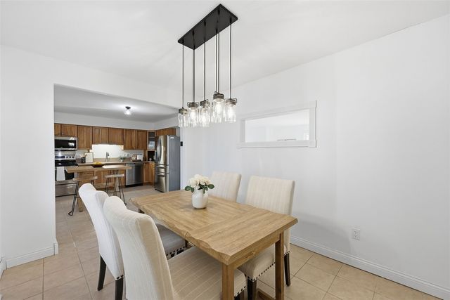 4204 Lloyd Ave SE, Iowa City, IA 52240