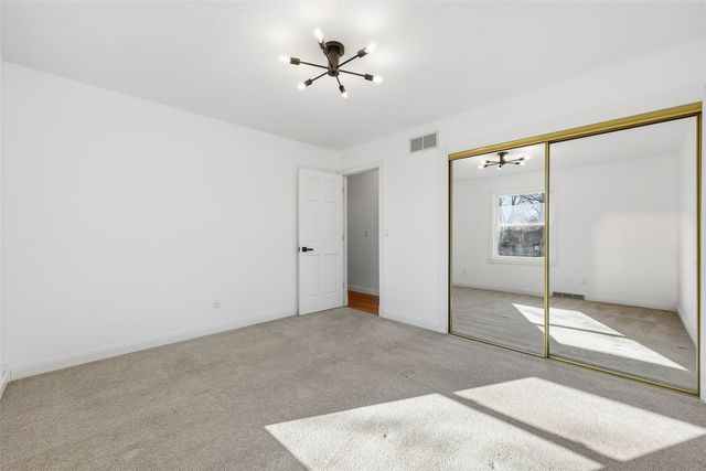 4204 Lloyd Ave SE, Iowa City, IA 52240