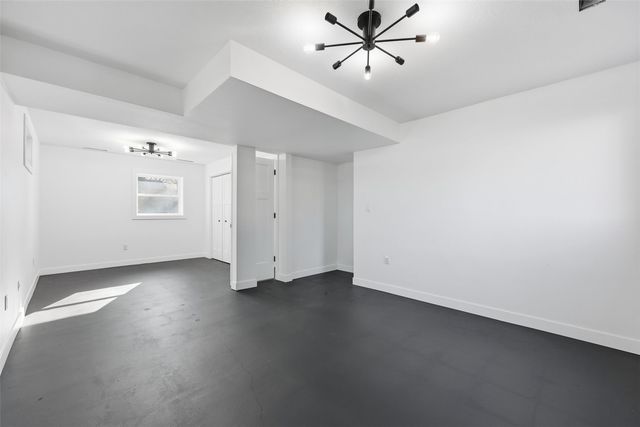 4204 Lloyd Ave SE, Iowa City, IA 52240