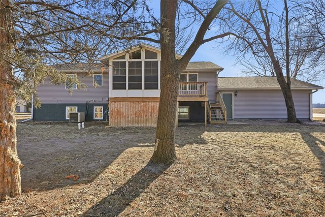 4204 Lloyd Ave SE, Iowa City, IA 52240