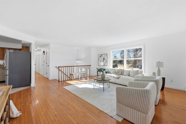 4204 Lloyd Ave SE, Iowa City, IA 52240