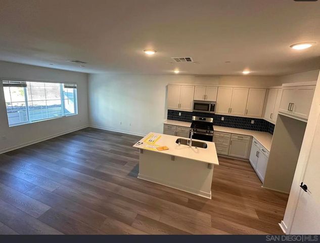 35161 Rangpur Ln,, Fallbrook, CA 92028