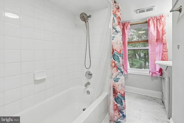 49 MARTINS LN, Hamilton, NJ 08620