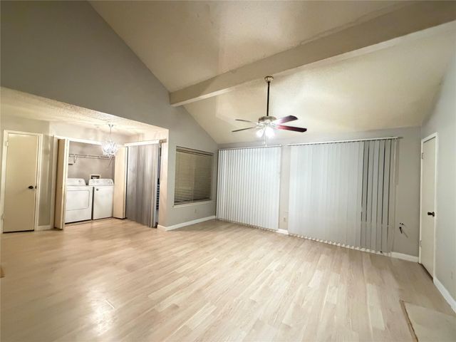 12200 Overbrook Lane 25C, Houston, TX 77077