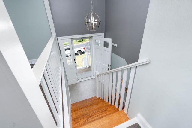 402 MARSHALL ST, Staunton, VA 24401