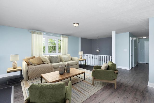 402 MARSHALL ST, Staunton, VA 24401
