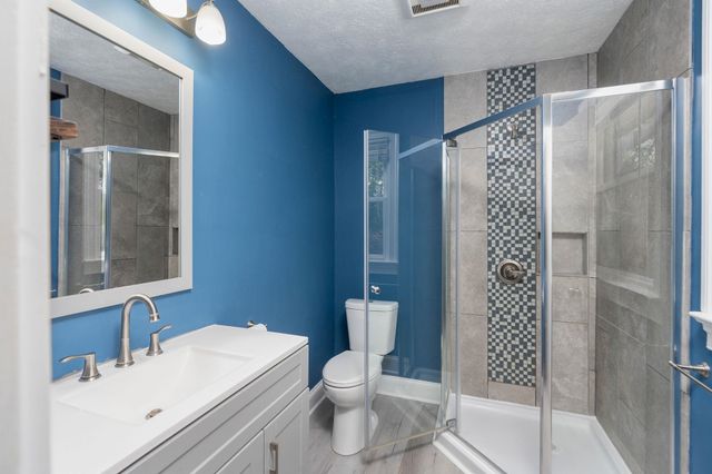 402 MARSHALL ST, Staunton, VA 24401